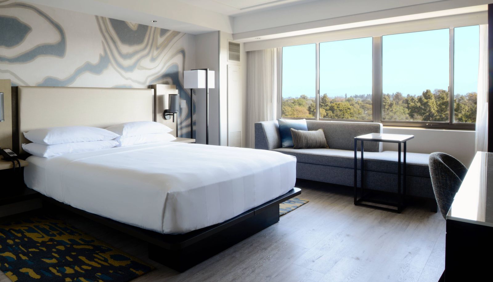 Room - Long Beach Marriott