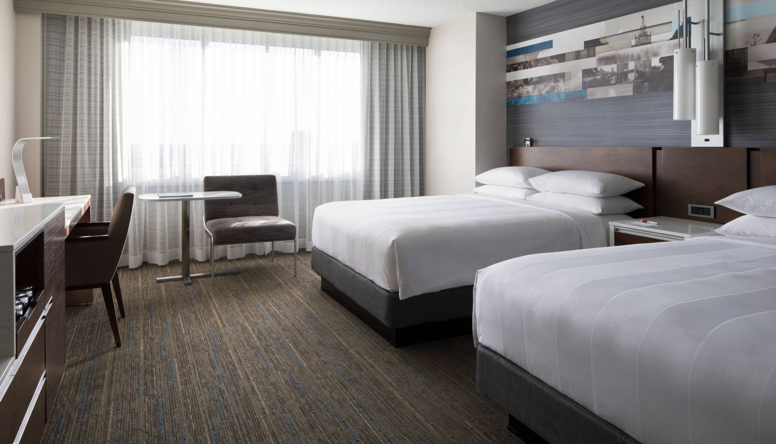 Zimmer - Kansas City Marriott Country Club Plaza