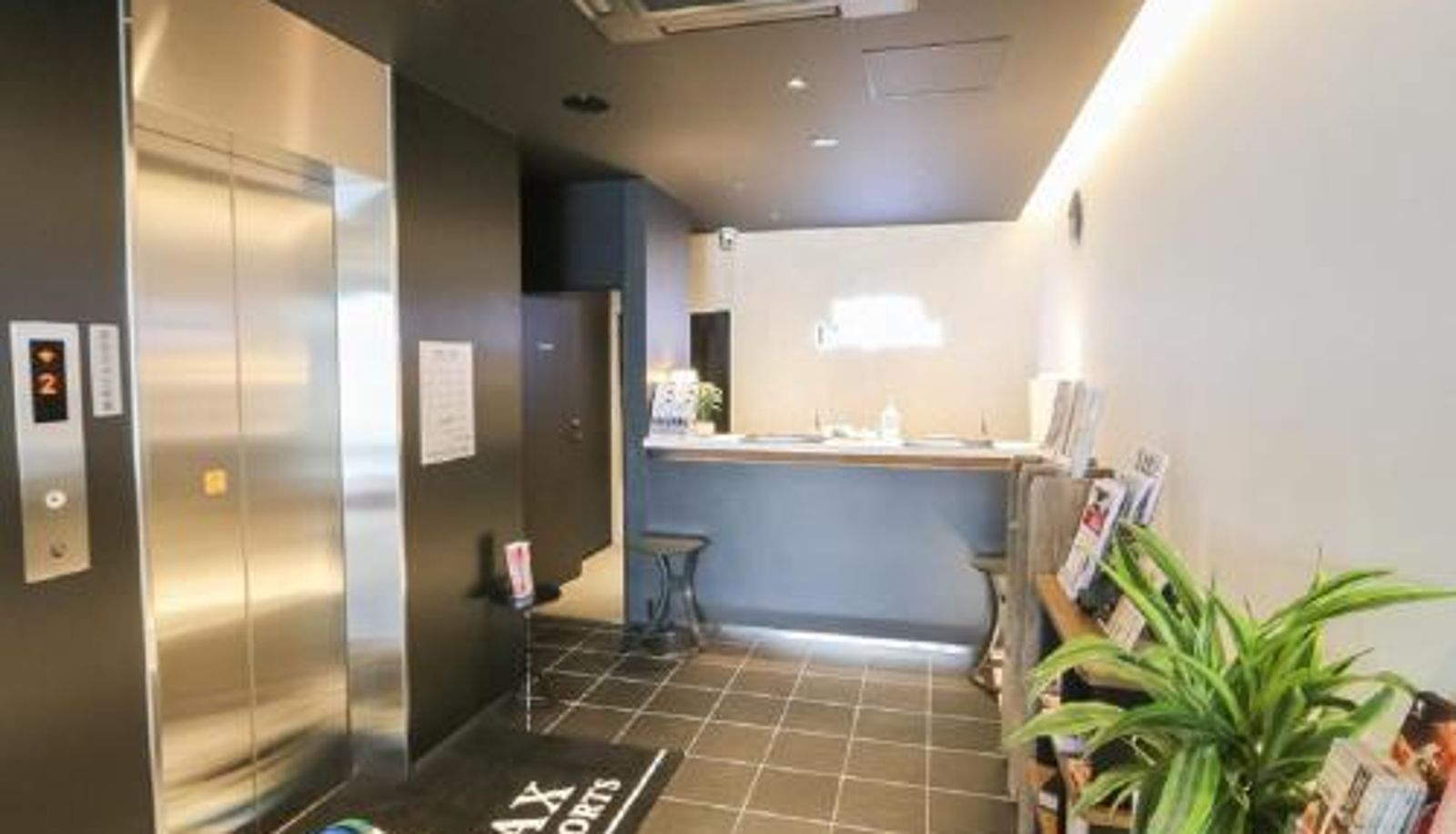 Recepcja - HOTEL LiVEMAX Chiba-Ekimae