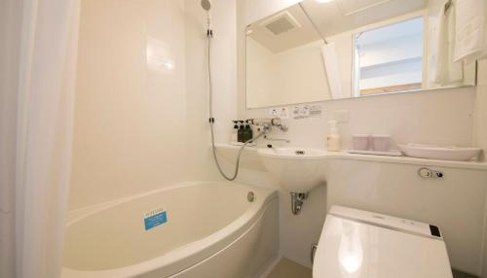 Zimmer - Just Inn Premium Toyohashi Station