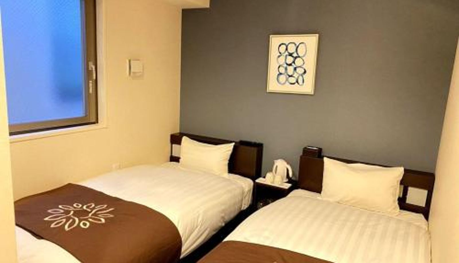 Camera - Floral Hotel · SakaisuJi-Honmachi Osaka