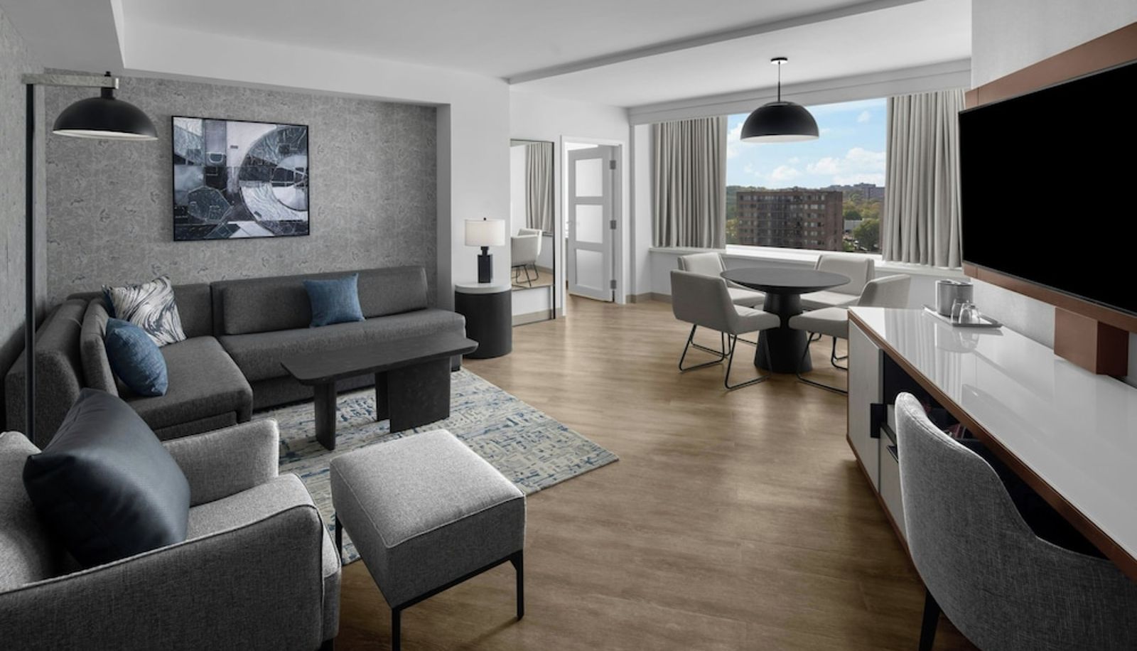 Suite - Crystal City Marriott at Reagan National Airport