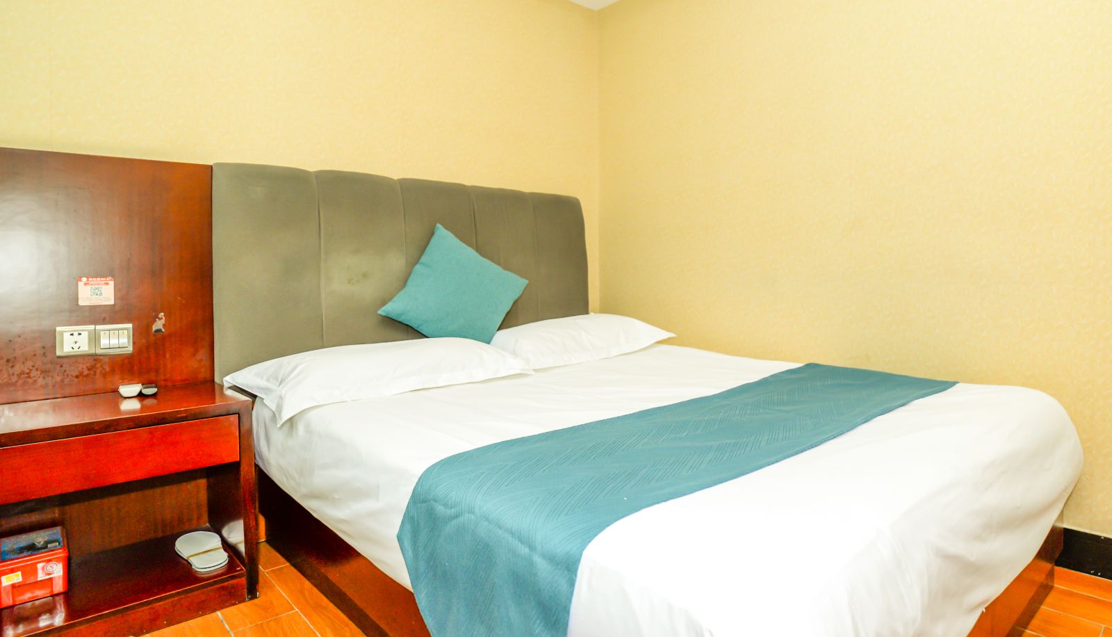 Room - Yilai Guangzhou Pearl River New City Hotel