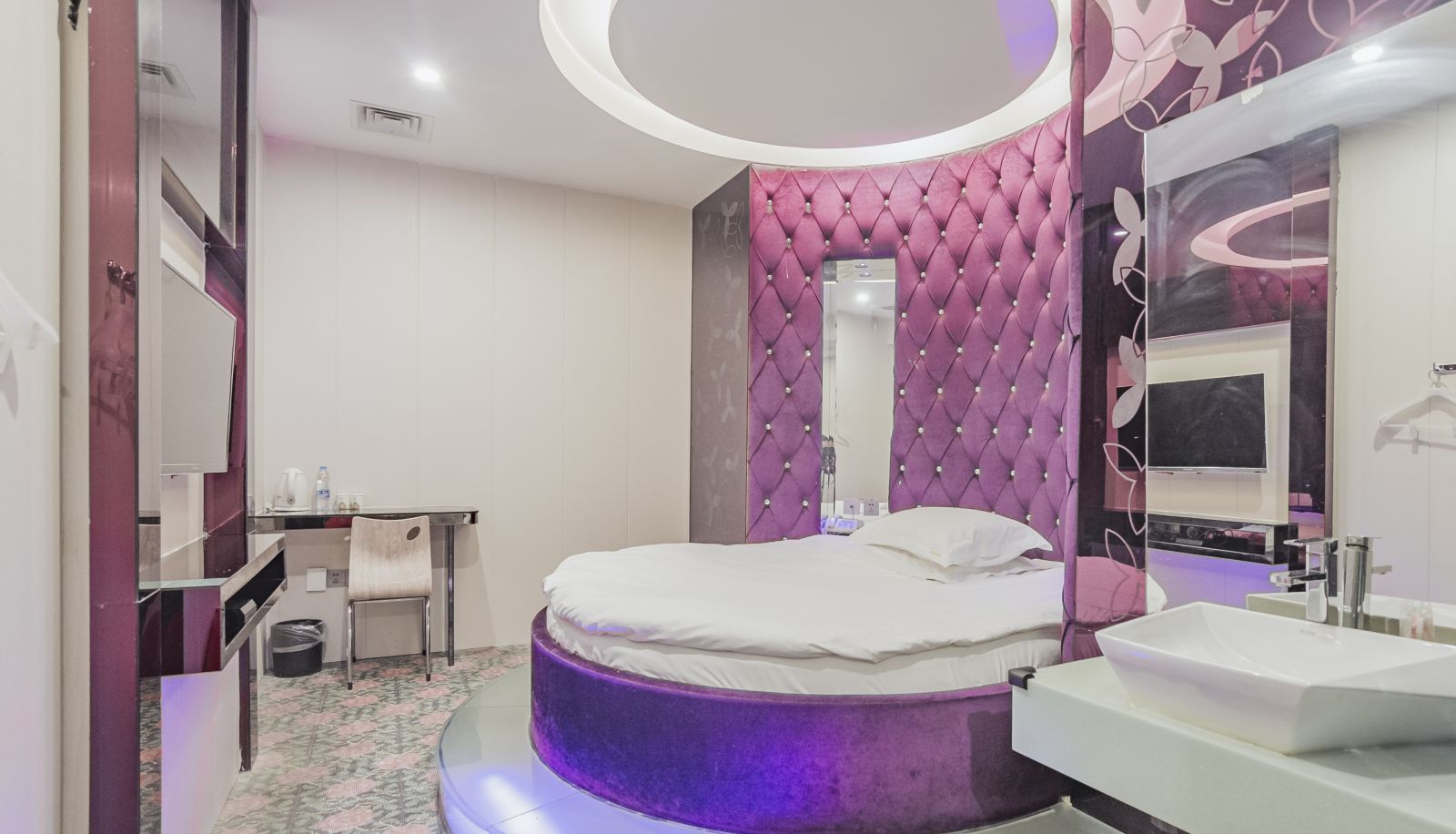 Kamer - Haiyou Shanghai Laoximen Subway Station Hotel