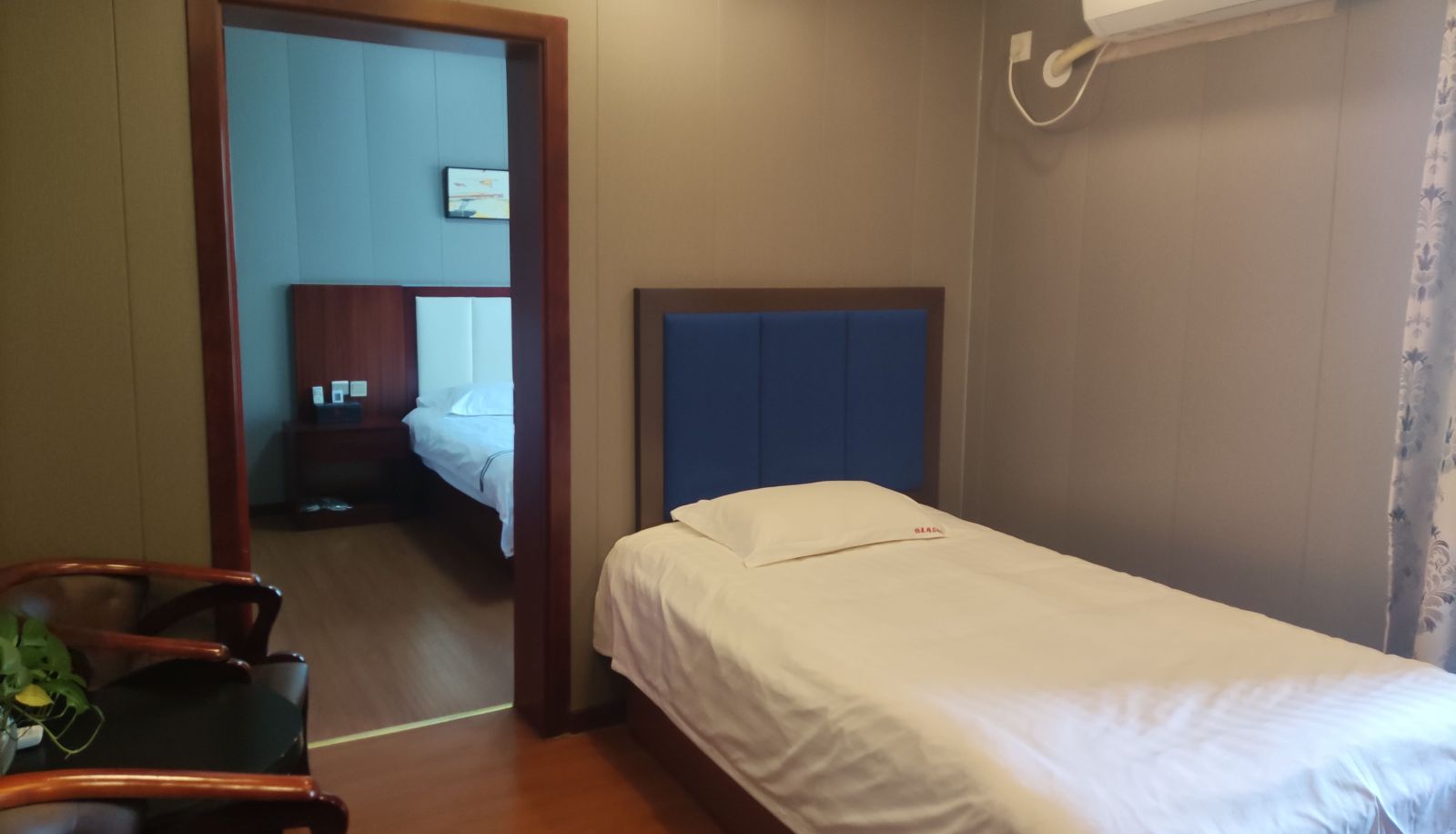 Zimmer - Yilai boutique Ningbo Hangzhou Bay Century City Hotel
