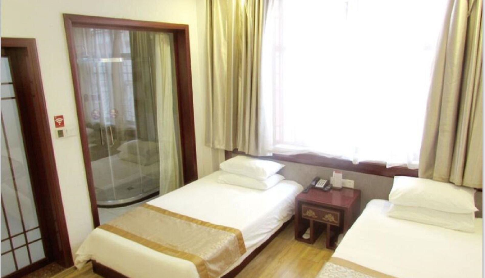 Zimmer - Yilaitengzhou Longquan Plaza Food City Hotel