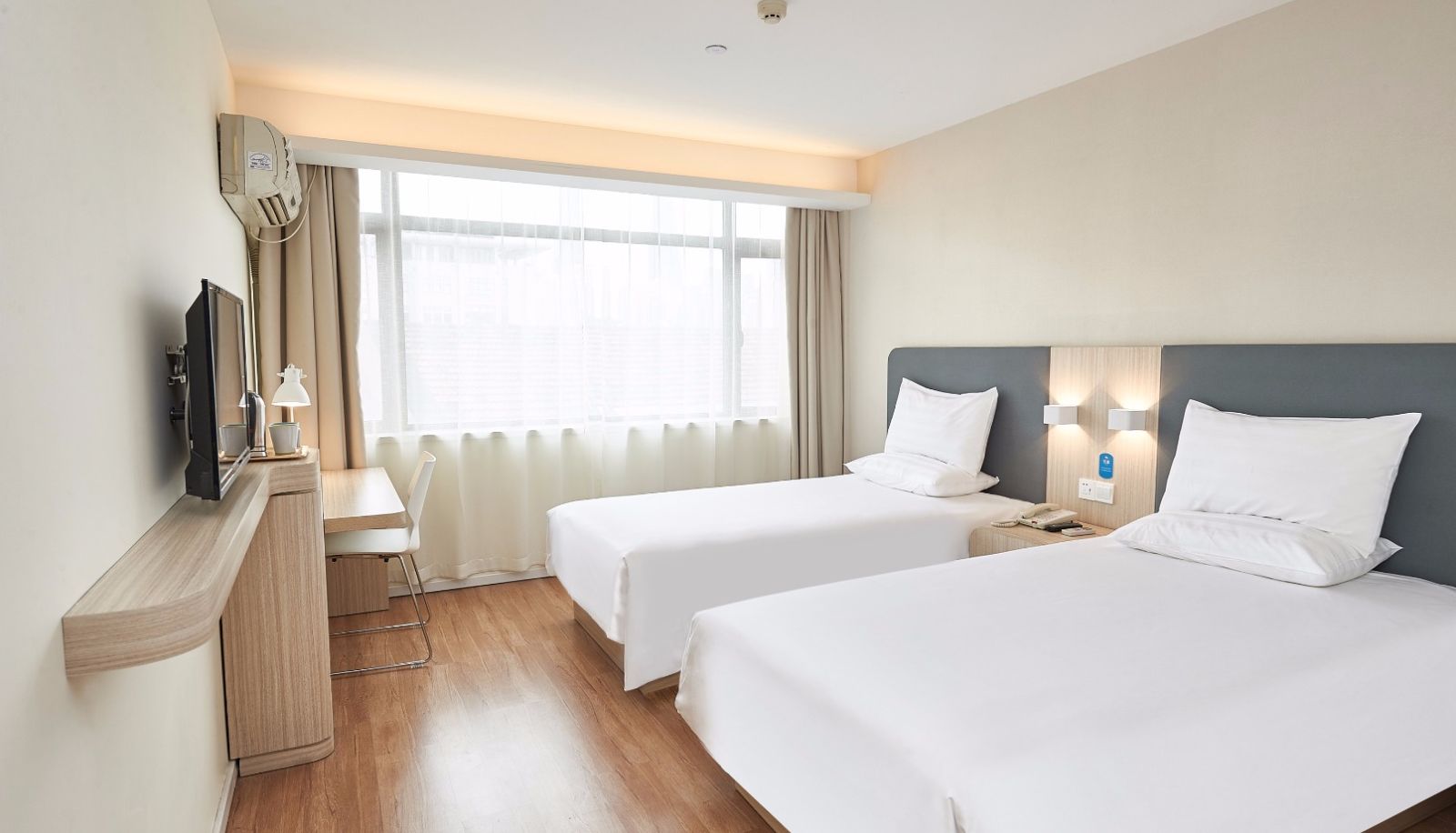 Zimmer - Hanting Dalian North Station Hotel