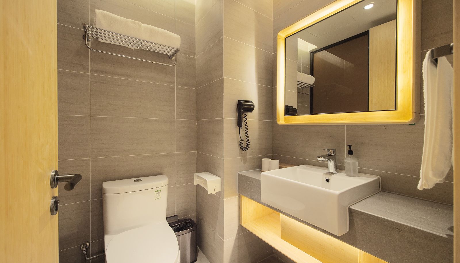 Chambre - All season Dalian Railway Station Hotel