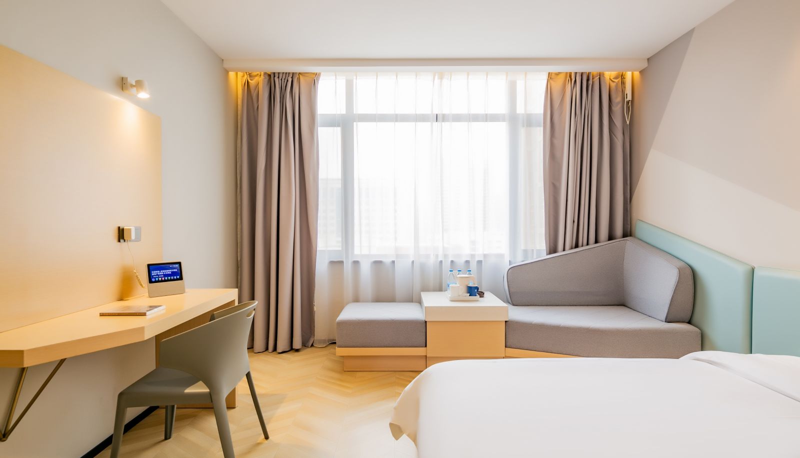 Info - Xingcheng Xi'an Daming Palace Shenglong Plaza Hotel