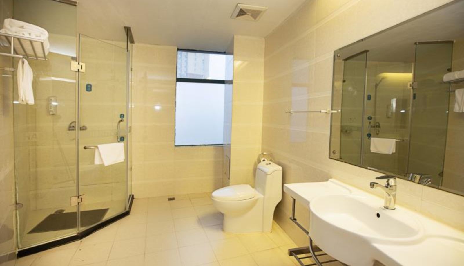 Zimmer - Hanting Xinyang Beijing Street Hotel (upgrading)
