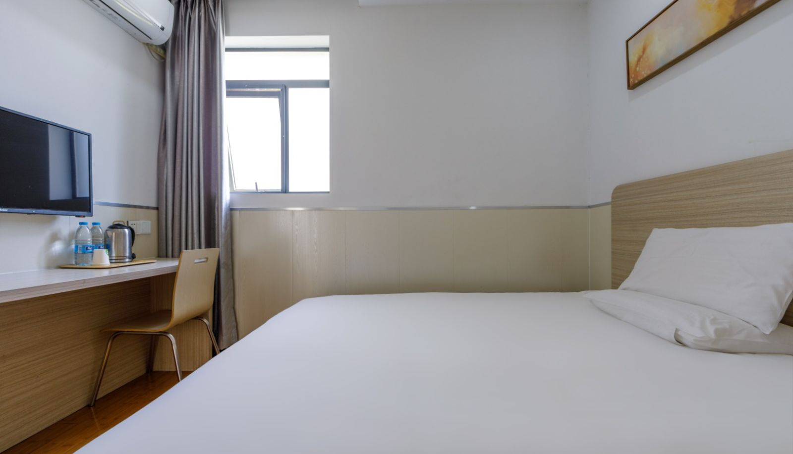 Camera - Haiyou Shanghai New International Expo Center Hotel (former Century Park store)