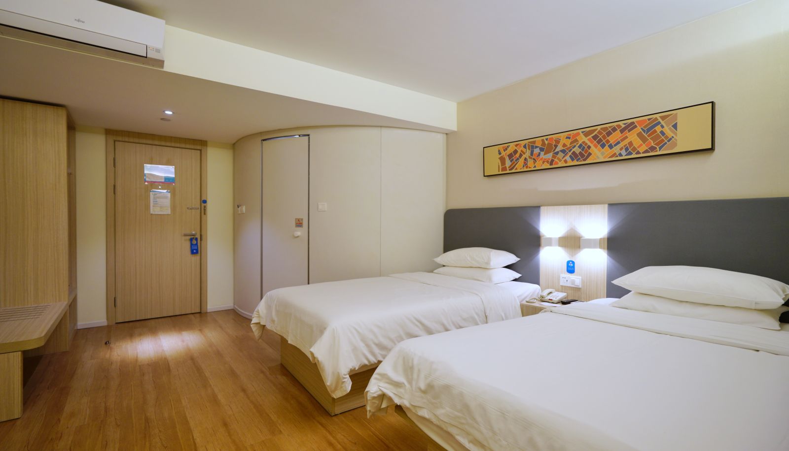 Zimmer - Hanting Shanghai Chedun Movie City Hotel