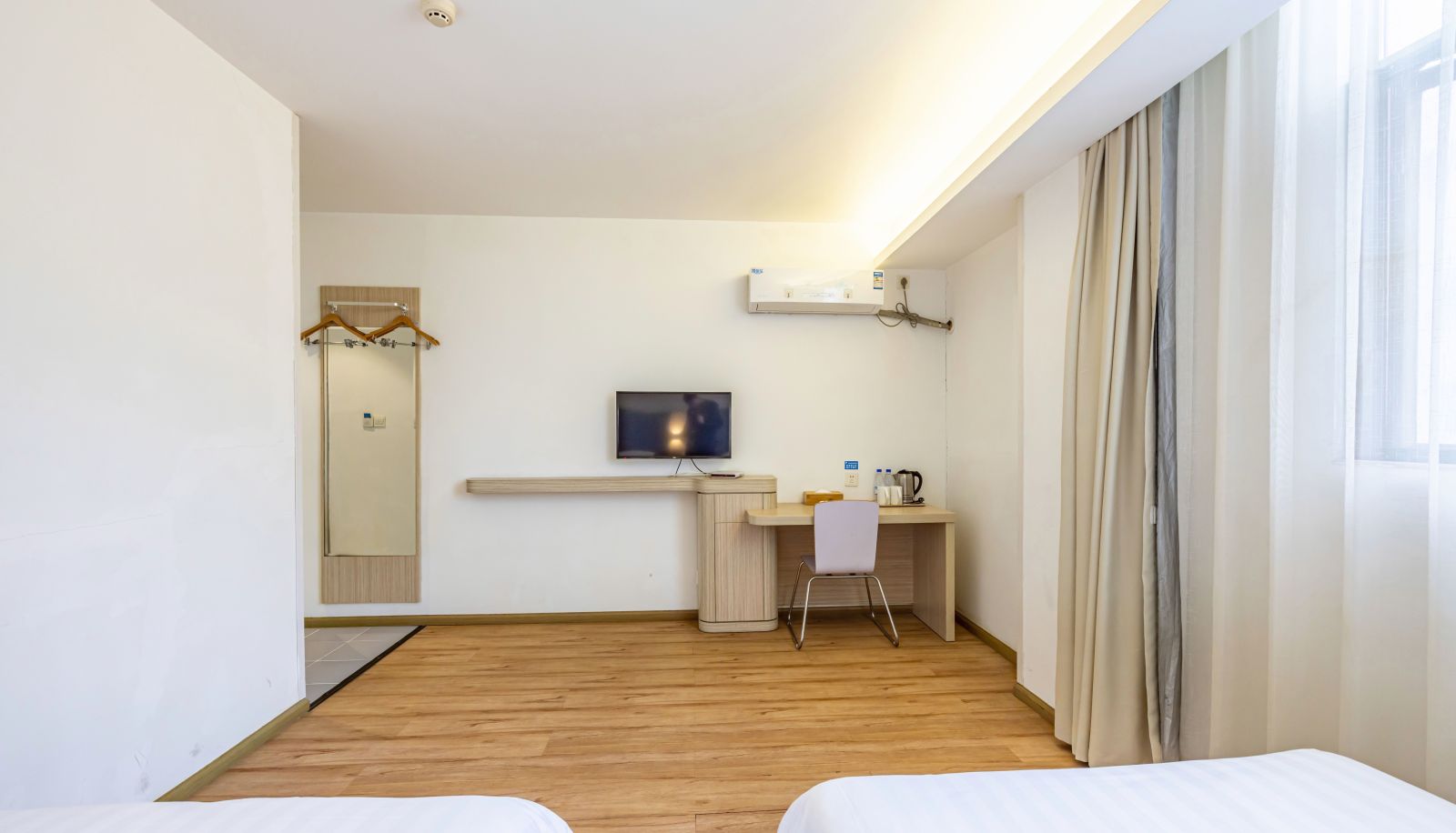 Camera - Hanting Baiyun Park Hotel