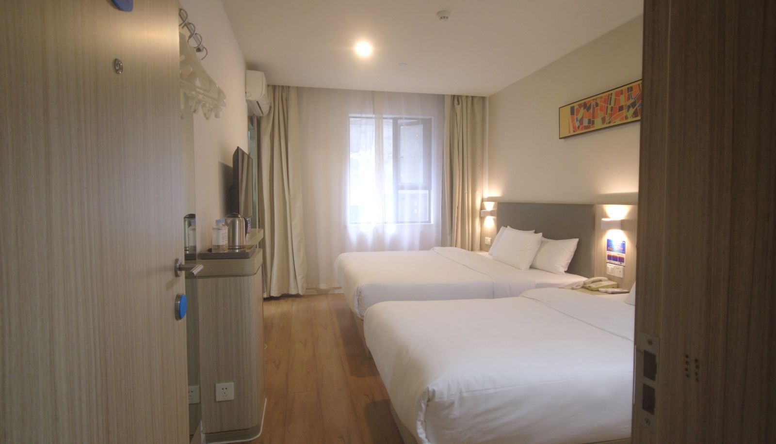 Camera - Hanting Qiandao Lake Yintai Plaza Hotel