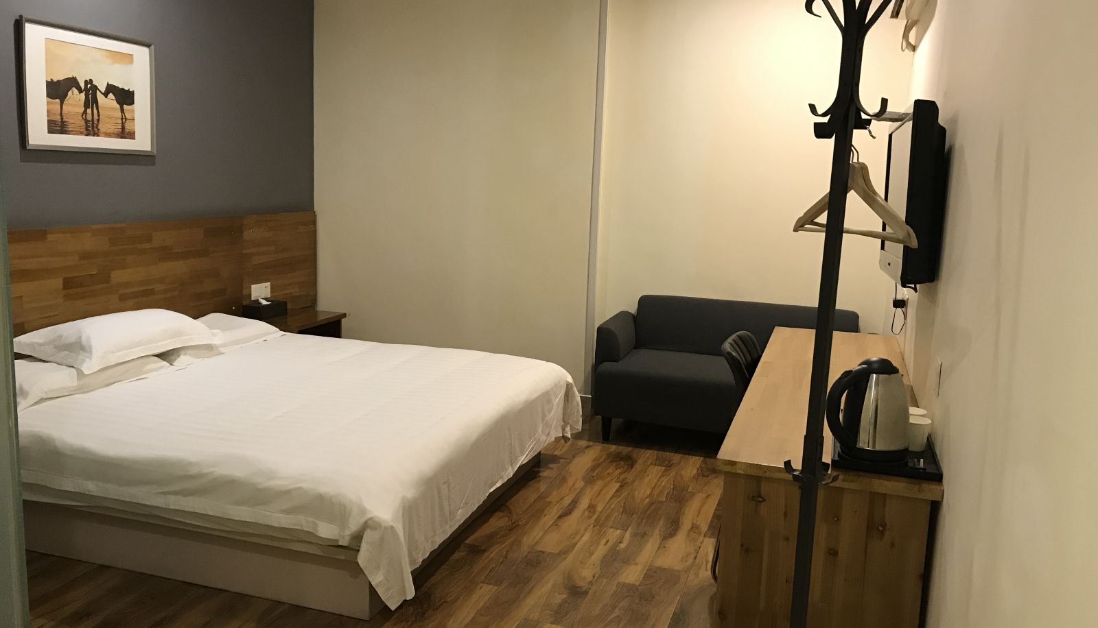 Camera - Haiyou Chongqing dashiba Subway Station Hotel