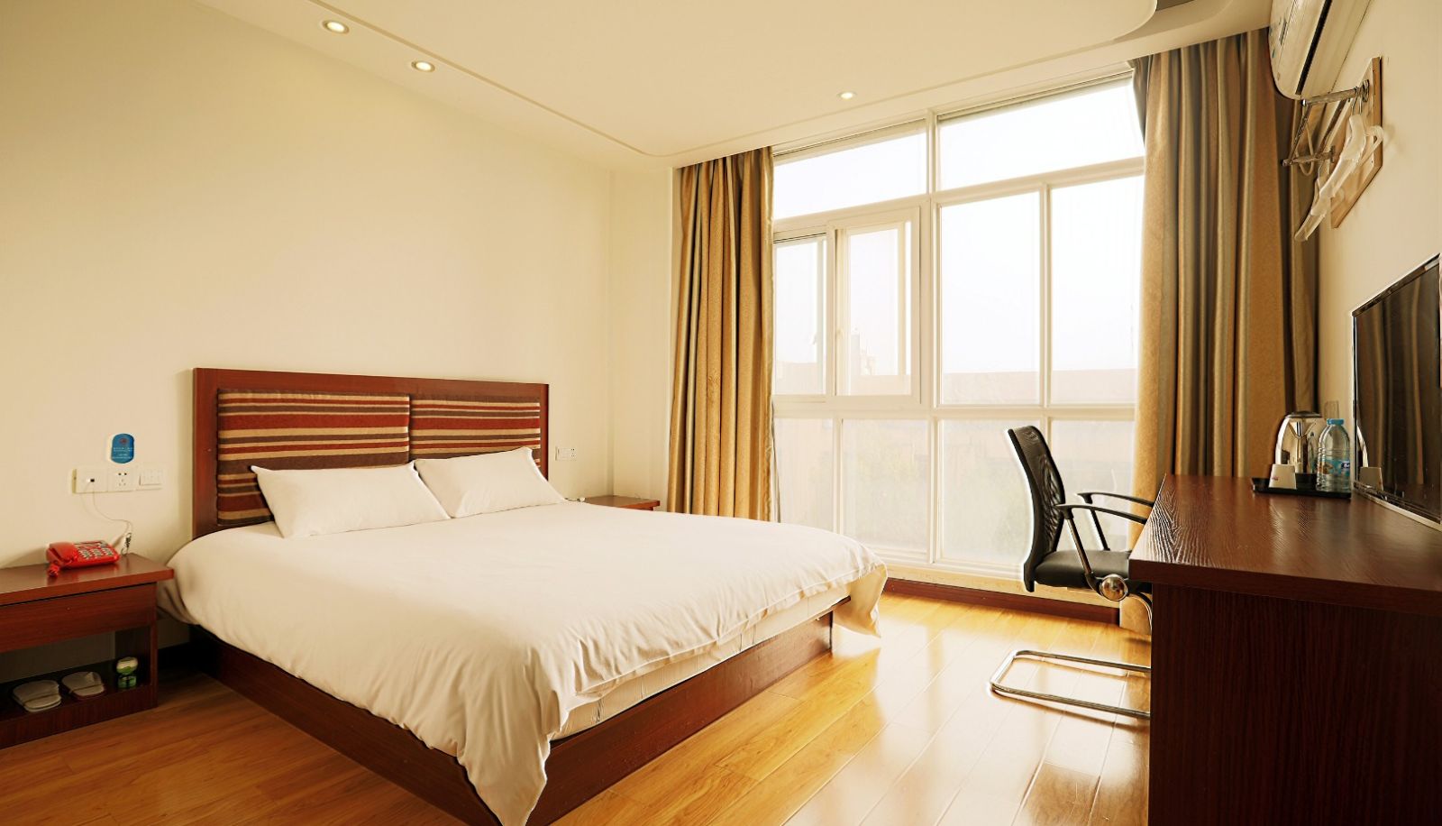 Zimmer - Yilaianji Shengli East Road Hotel