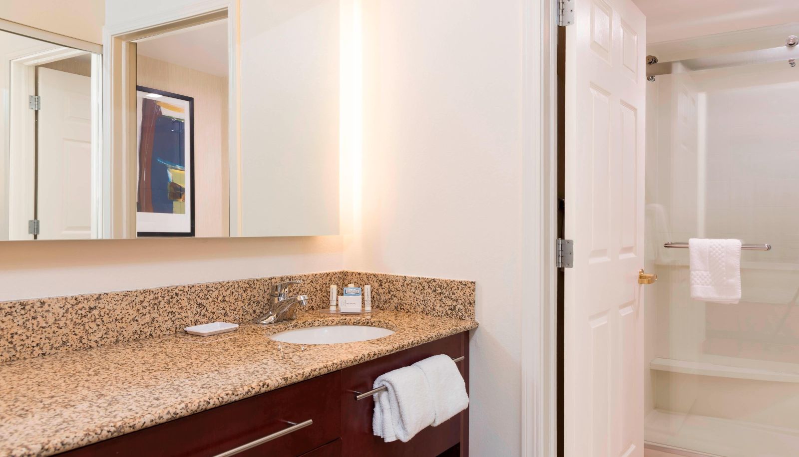 Camera - Residence Inn by Marriott Grand Rapids West