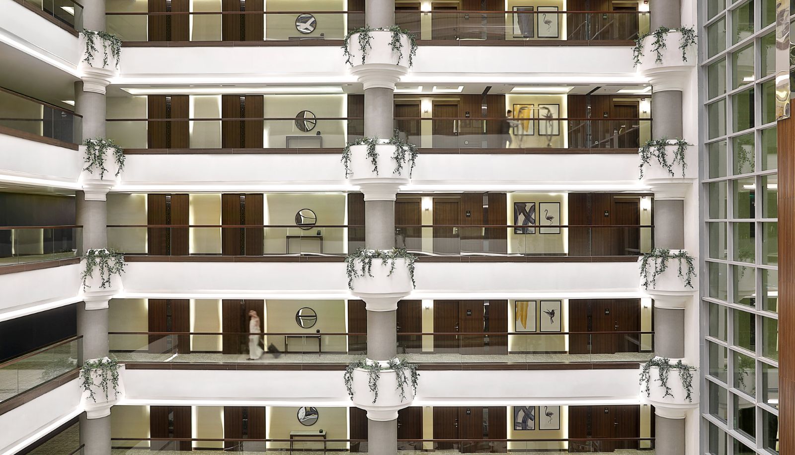 Info - voco AL KHOBAR by IHG