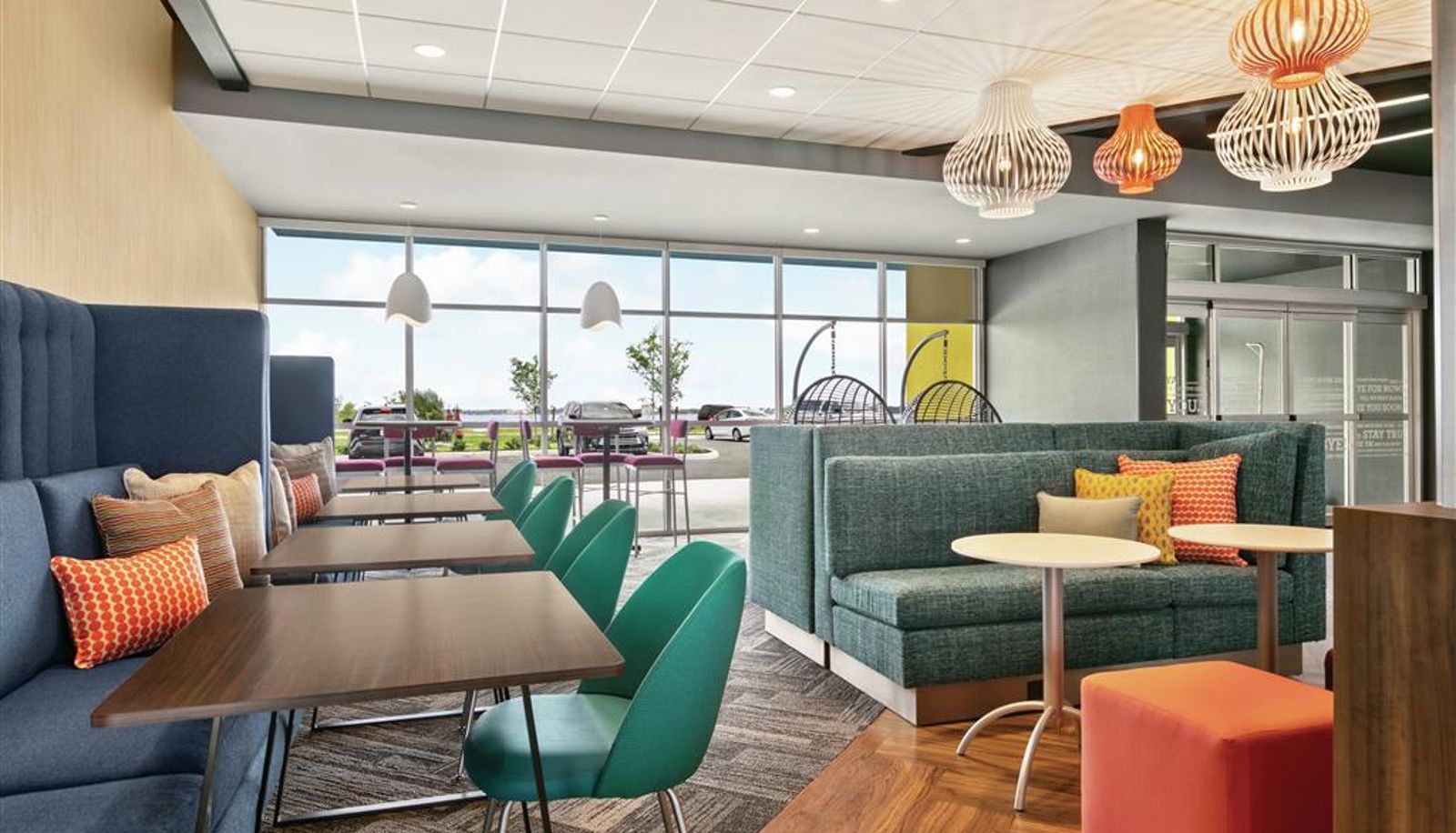 Lobby - Tru by Hilton  Sebring