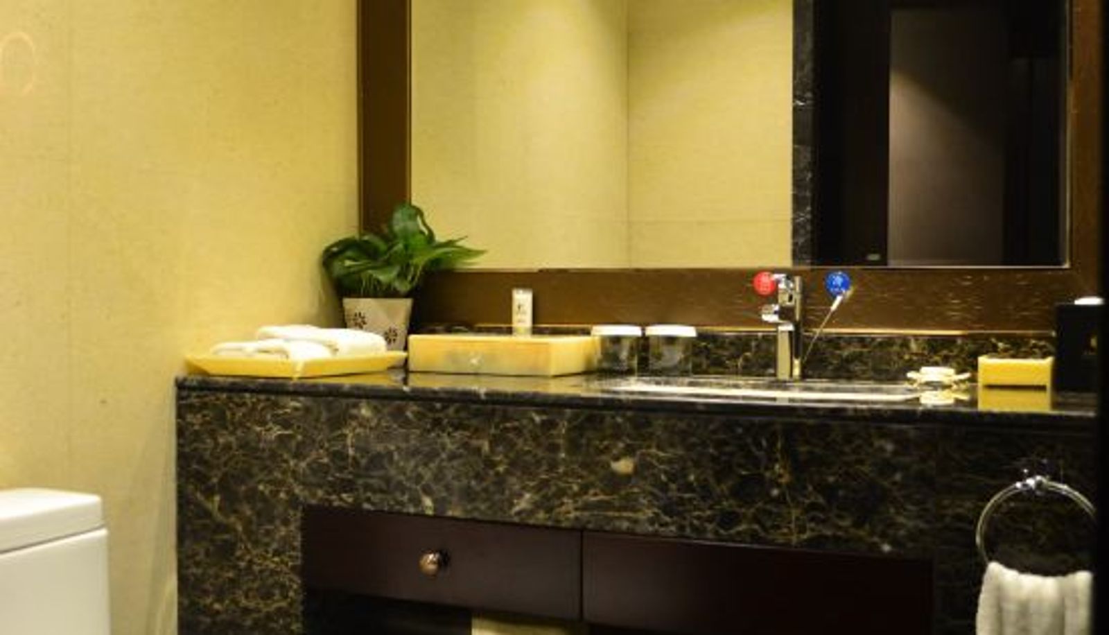 Room - Care Feeling Grand Hotel