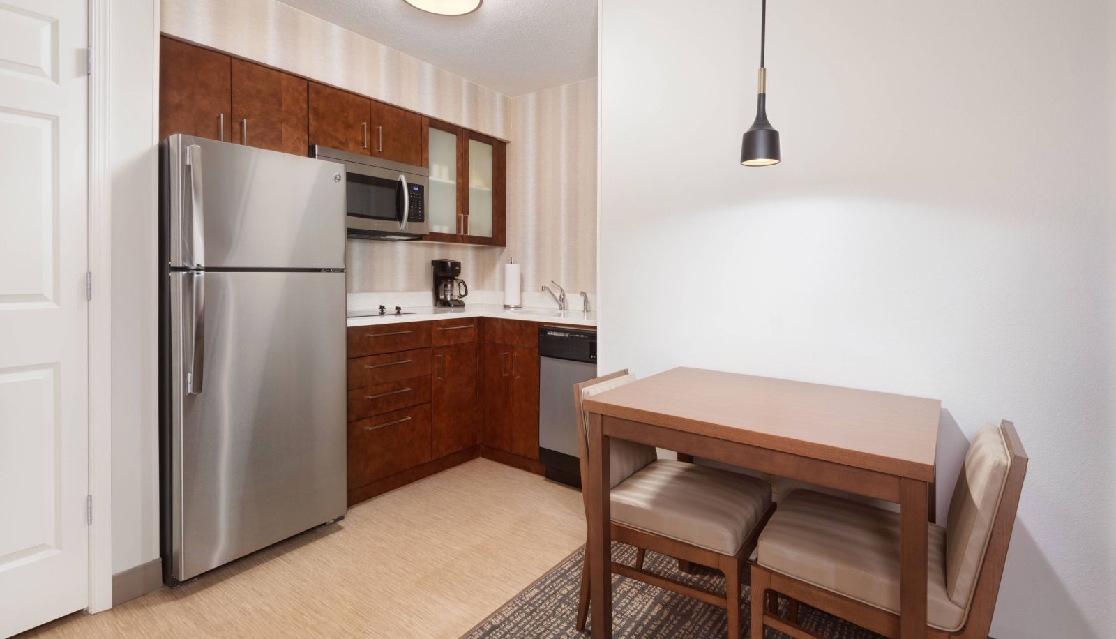 Zimmer - Residence Inn by Marriott State College