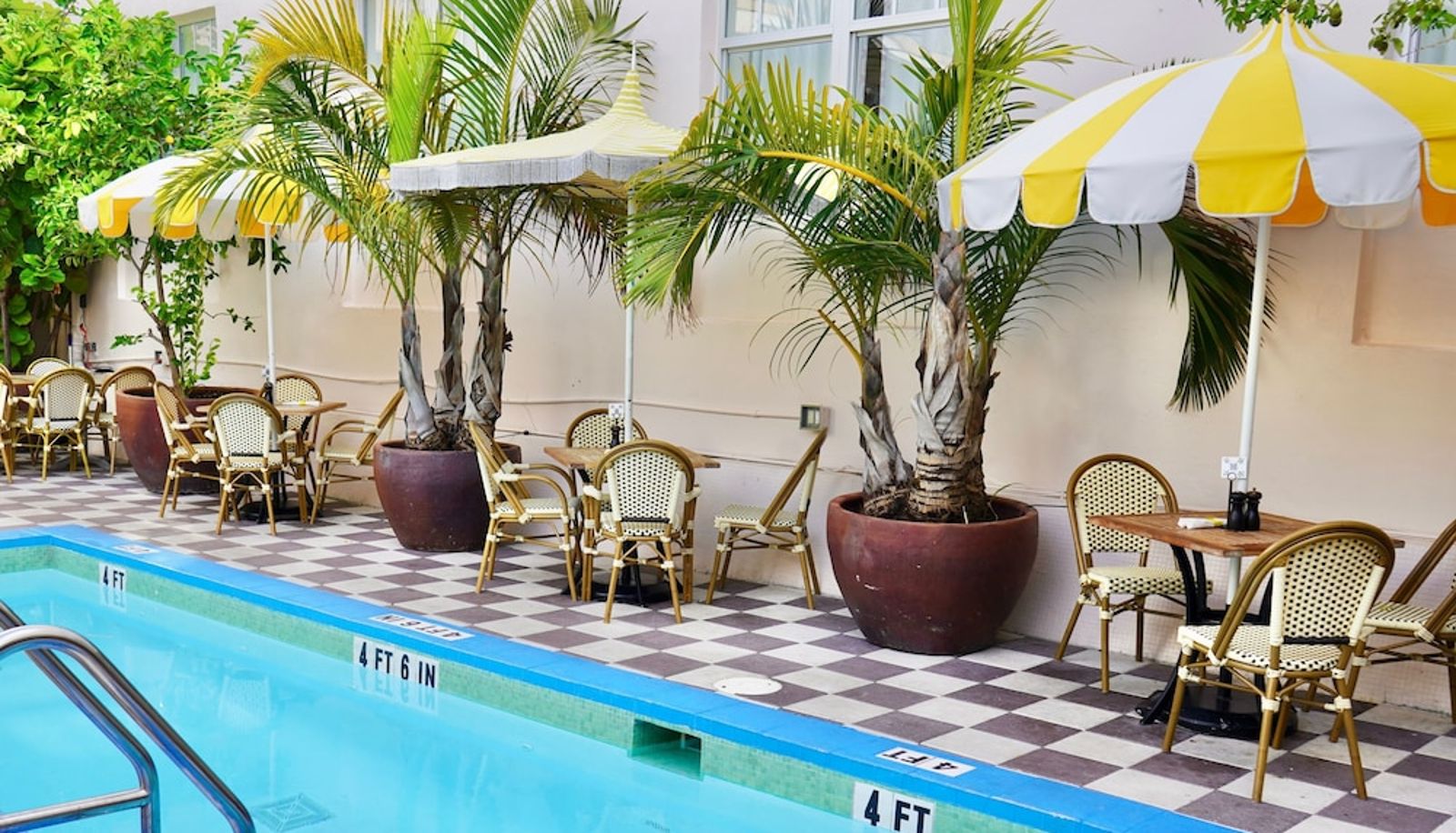 Bar - Clinton Hotel South Beach