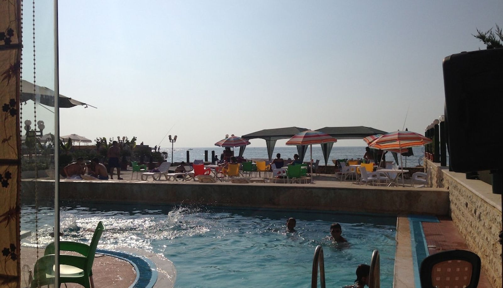 Pool - Holiday Suites Hotel And Beach