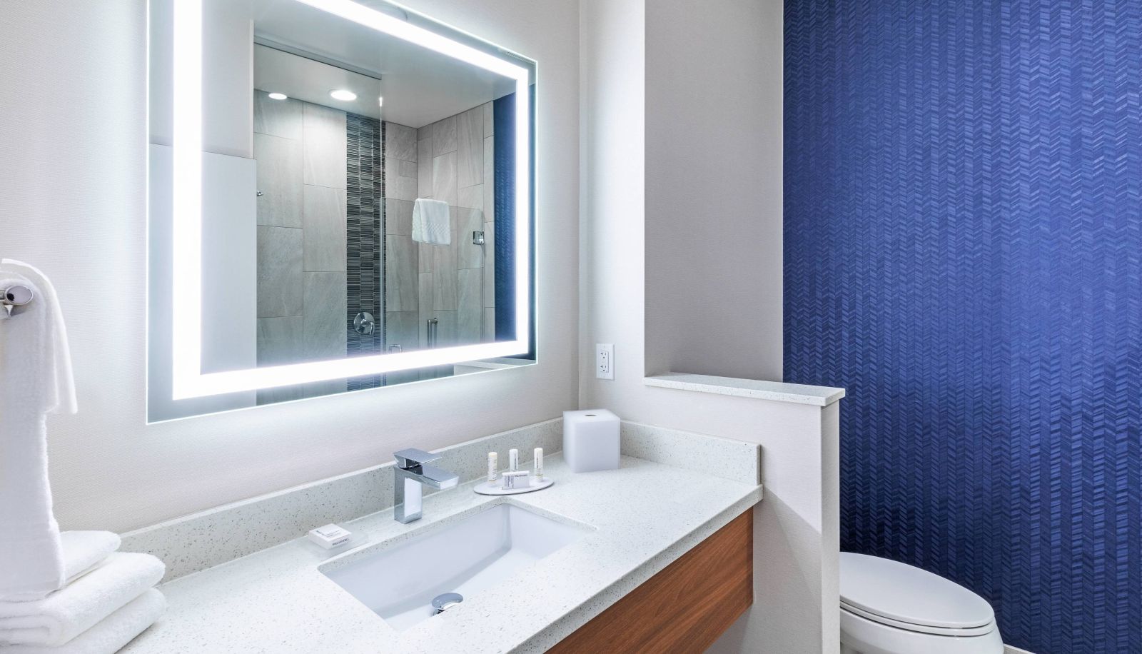 Zimmer - Fairfield by Marriott Inn and Suites Aberdeen SD