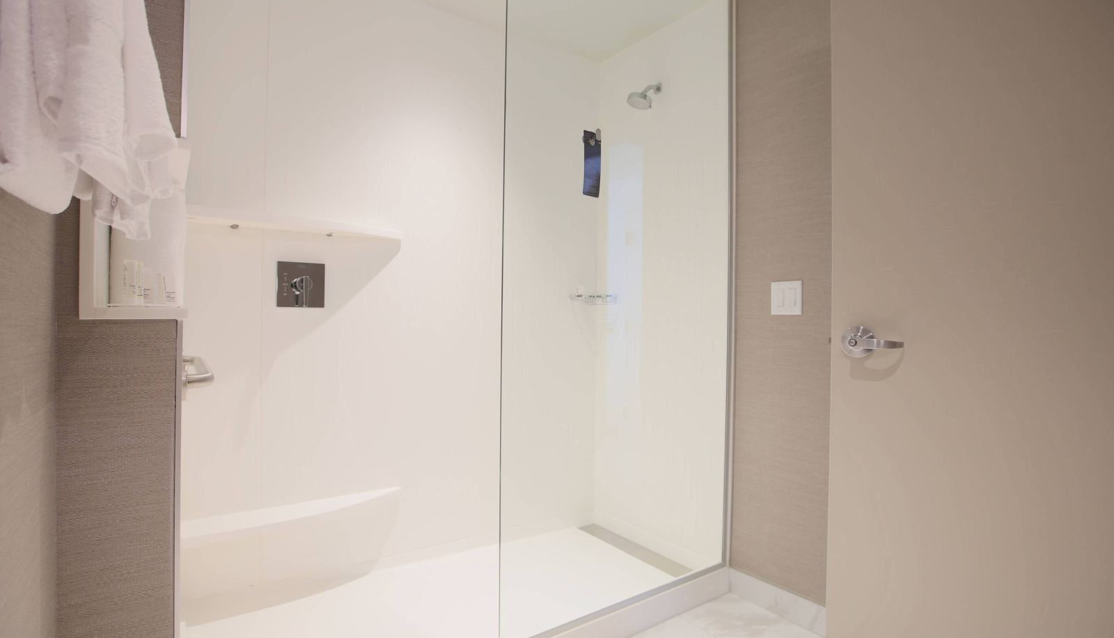Camera - Courtyard by Marriott Montreal Brossard
