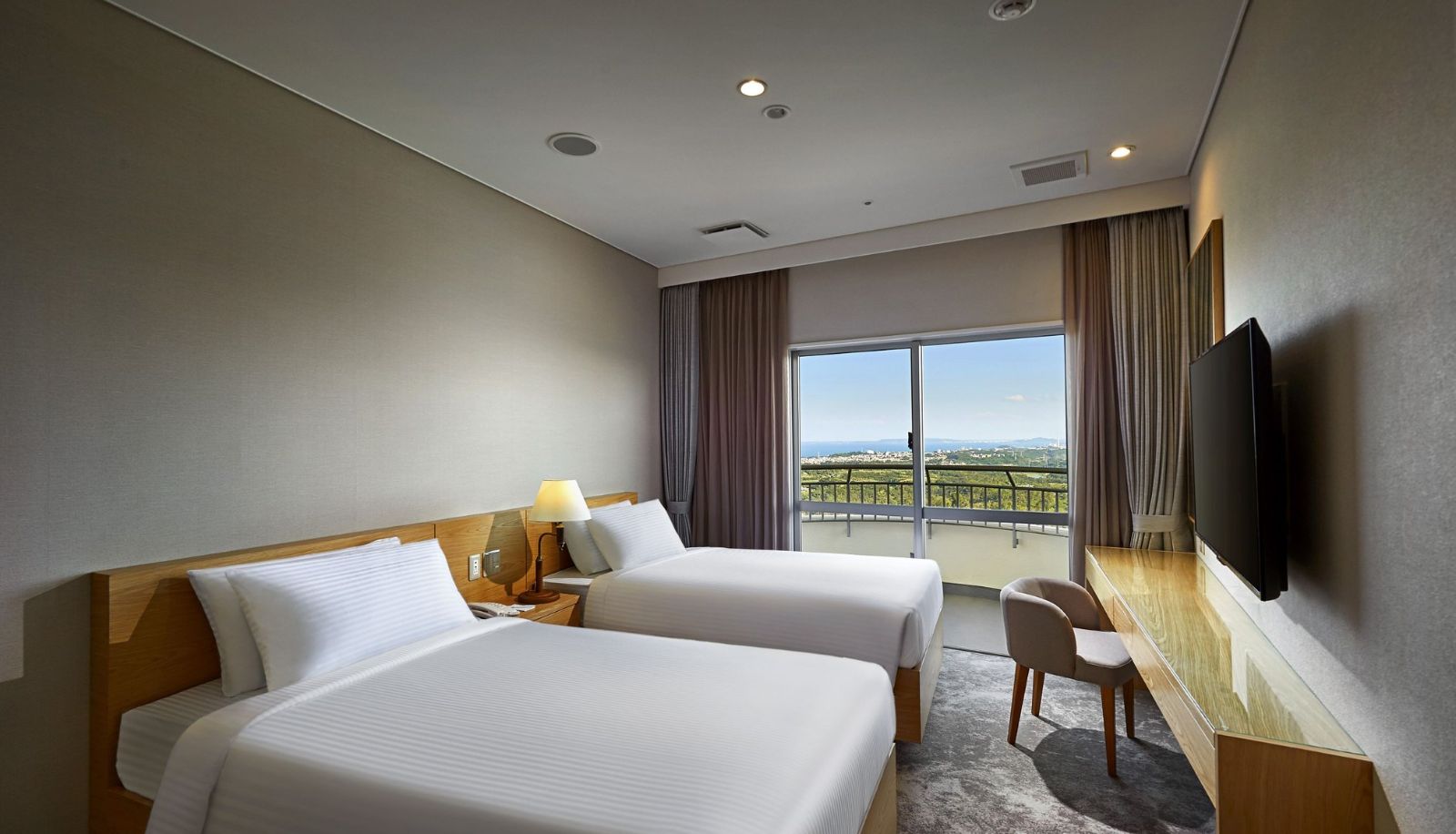 Room - ANA Crowne Plaza RESORT OKINAWA URUMA HILLS by IHG