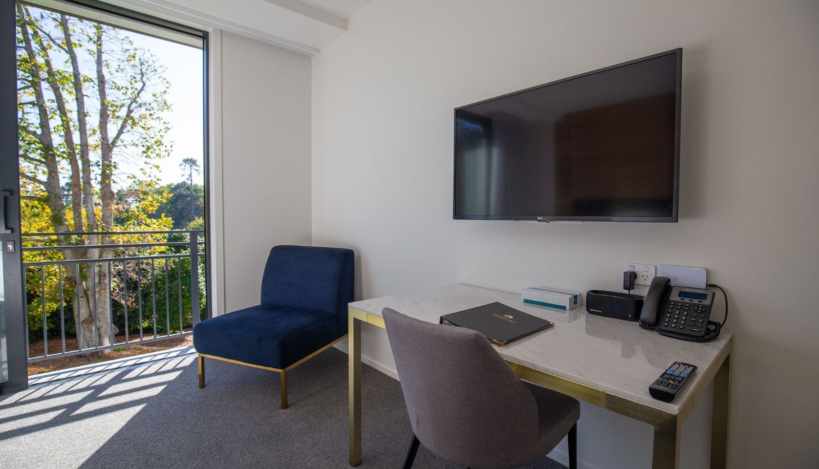 Habitación - Hidden Lake Hotel and Apartments