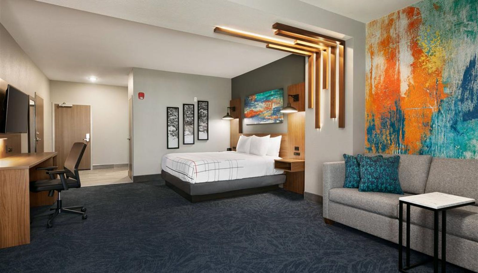 Zimmer - La Quinta Inn & Suites by Wyndham College Station North
