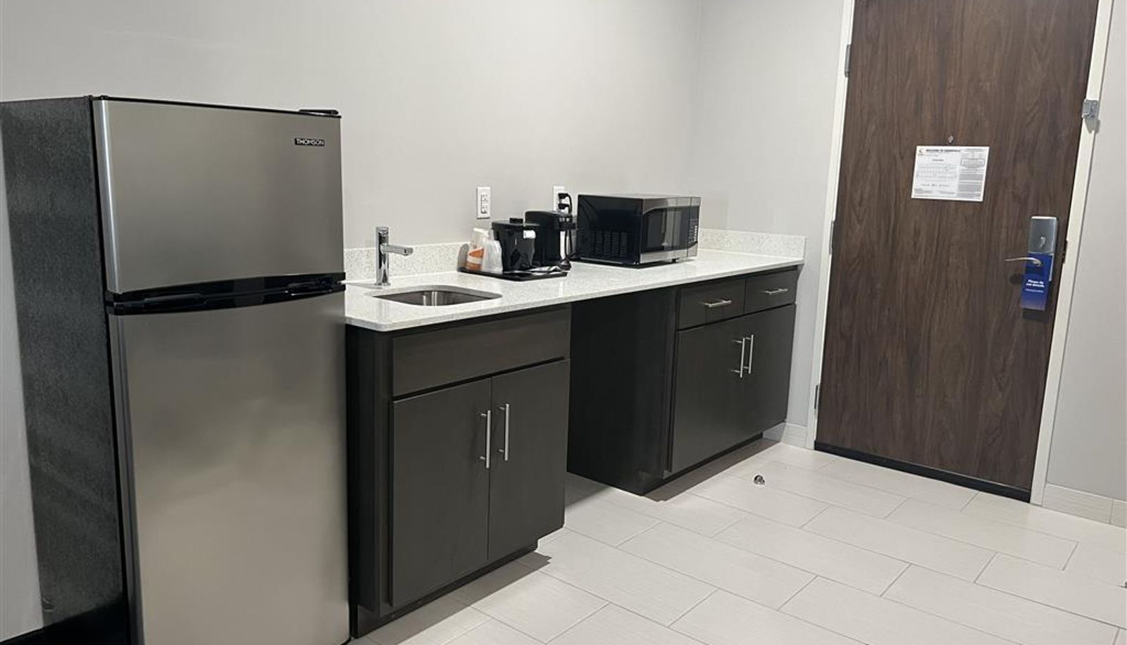 Room - Comfort Suites Greenville Airport