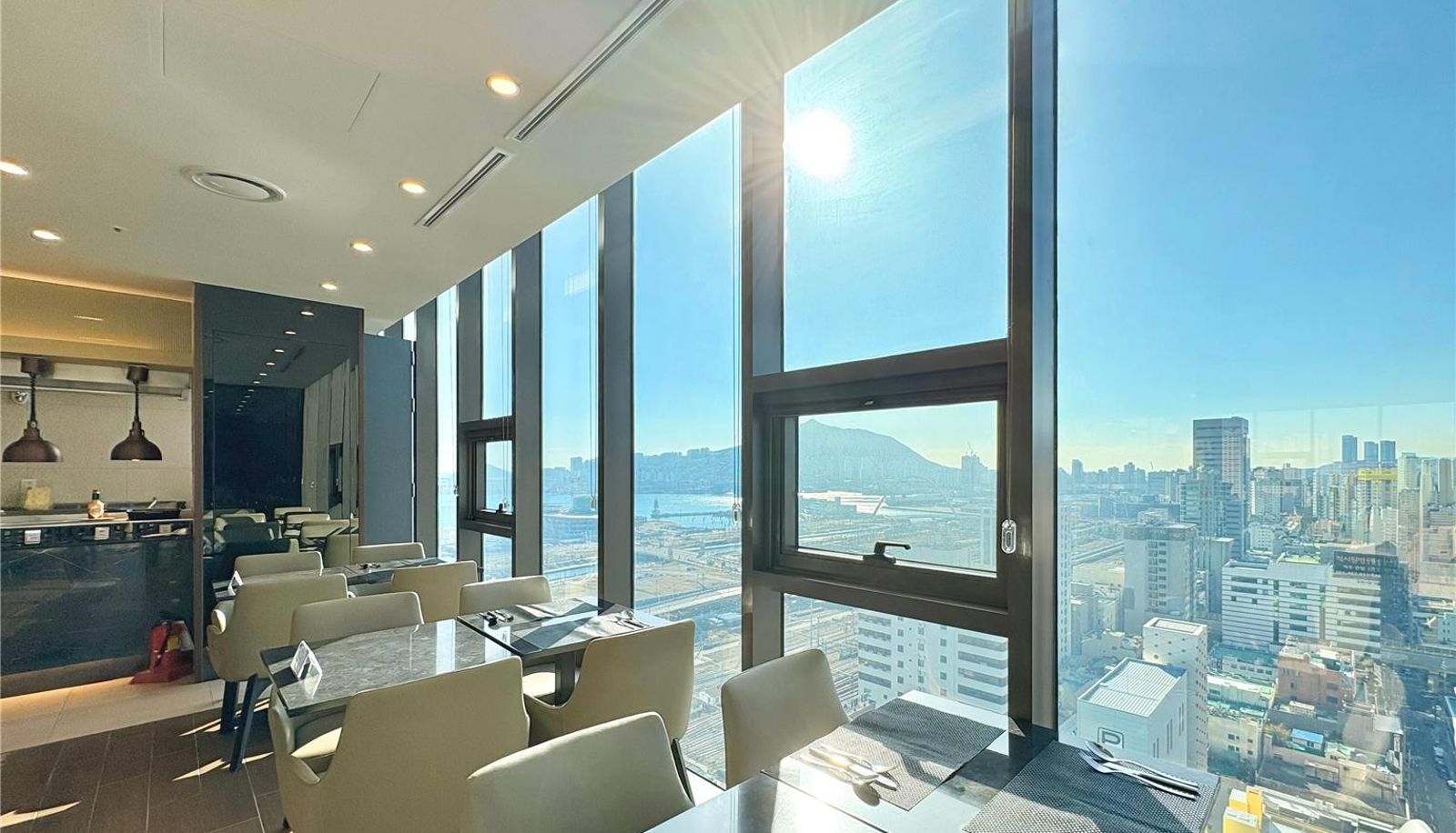 Restaurant - Ramada Encore by Wyndham Busan Station