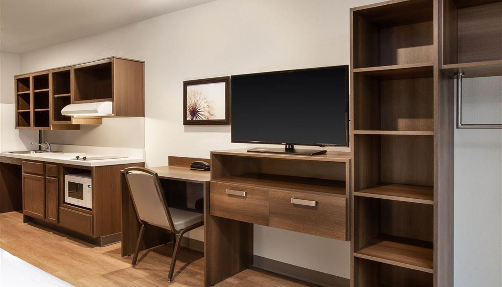 Zimmer - WoodSpring Suites Quantico