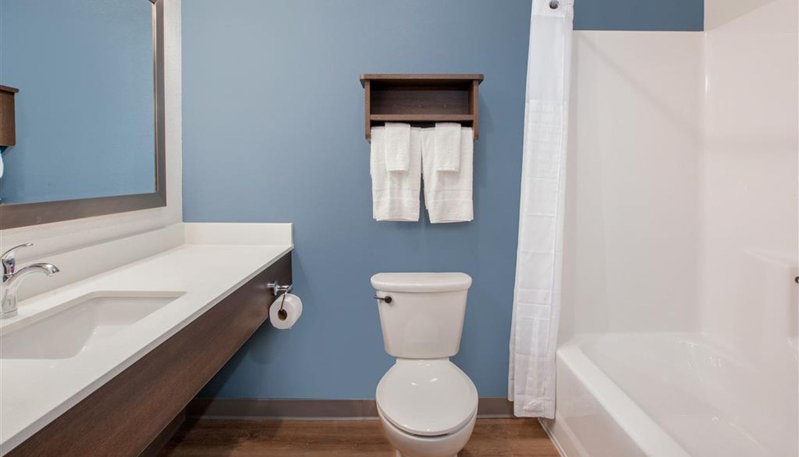 Zimmer - WoodSpring Suites Quantico