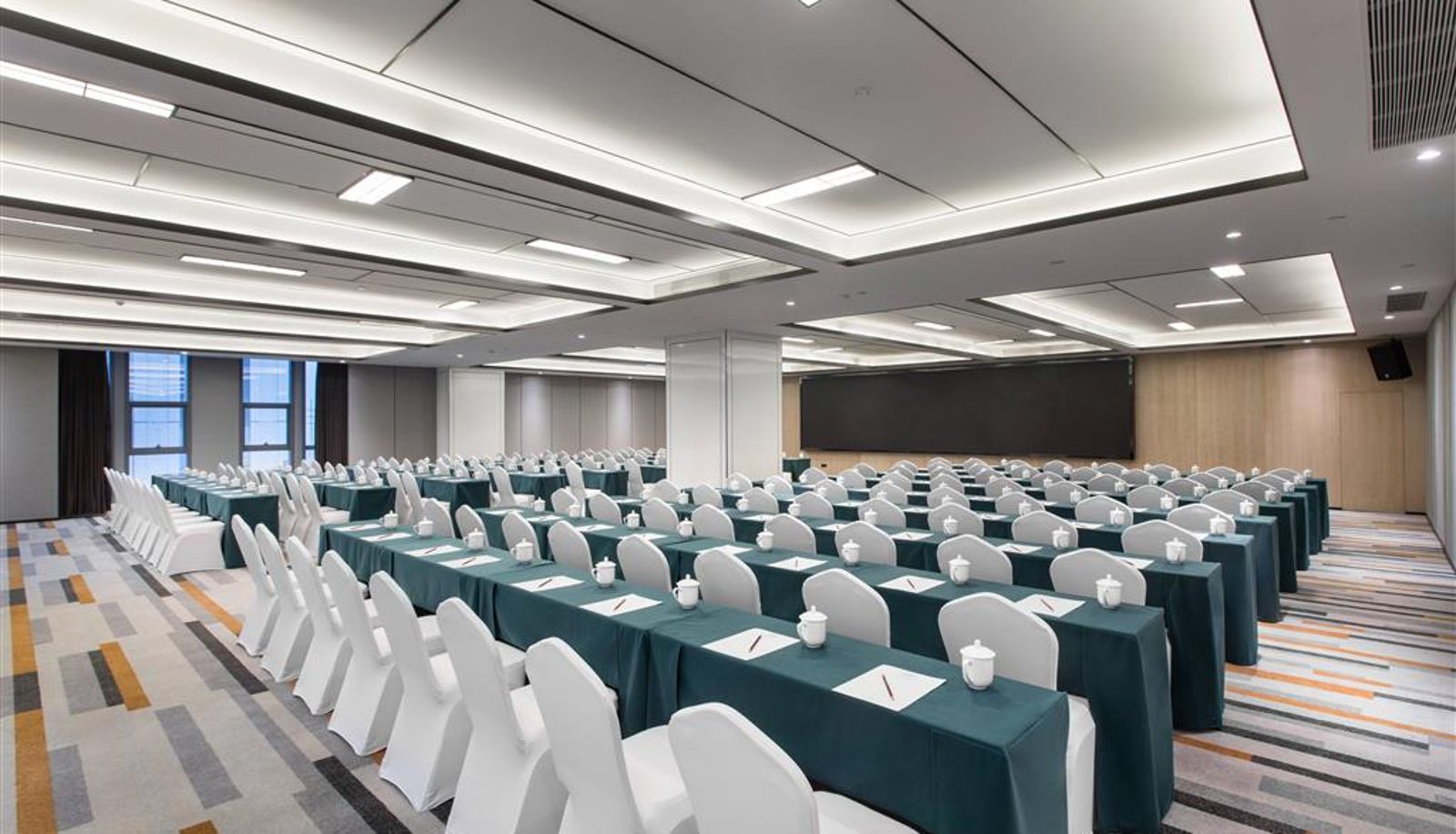 Conference room - Microtel By Wyndham Hefei
