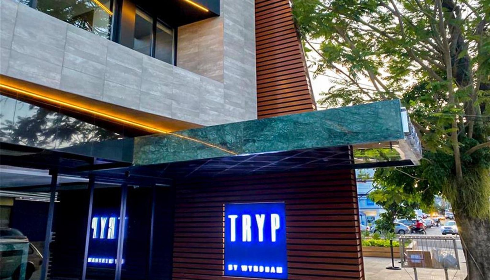 Außenansicht - TRYP by Wyndham Santa Cruz