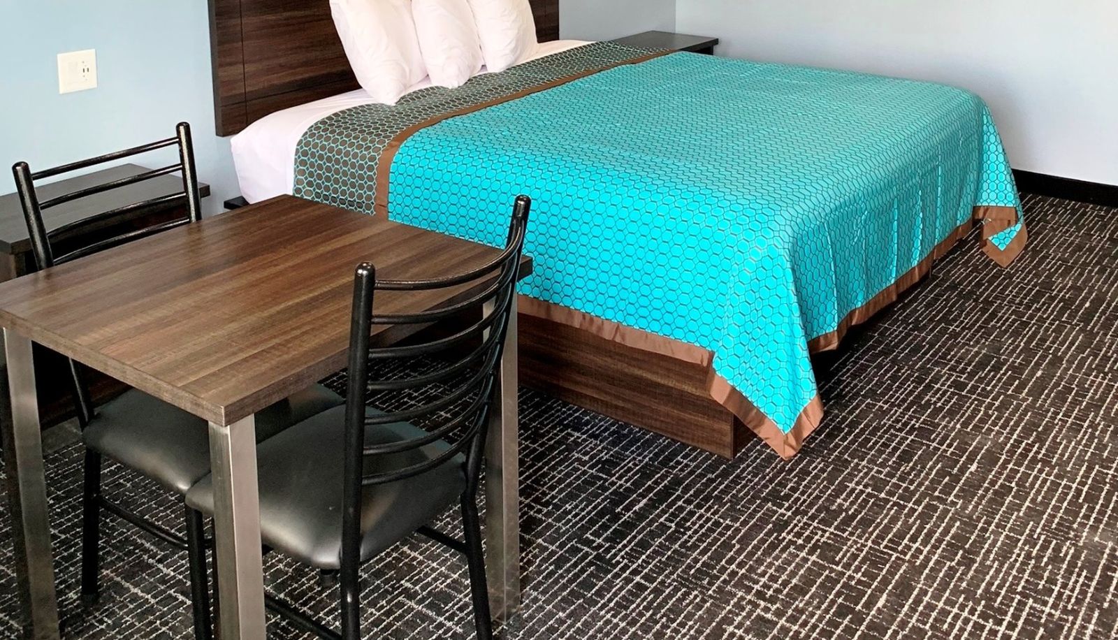 Room - Scottish Inns and Suites Houston TX Gulf Freeway