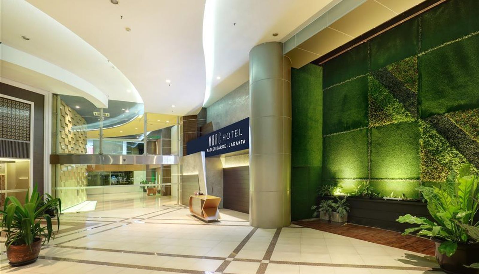 Hall - Marc Hotel Passer Baroe
