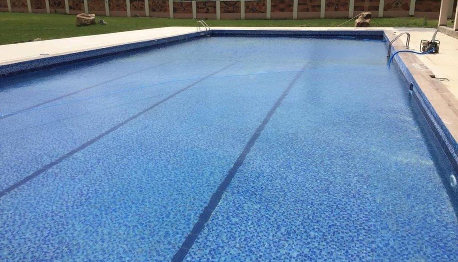 Piscina - BON Hotel Ekiti