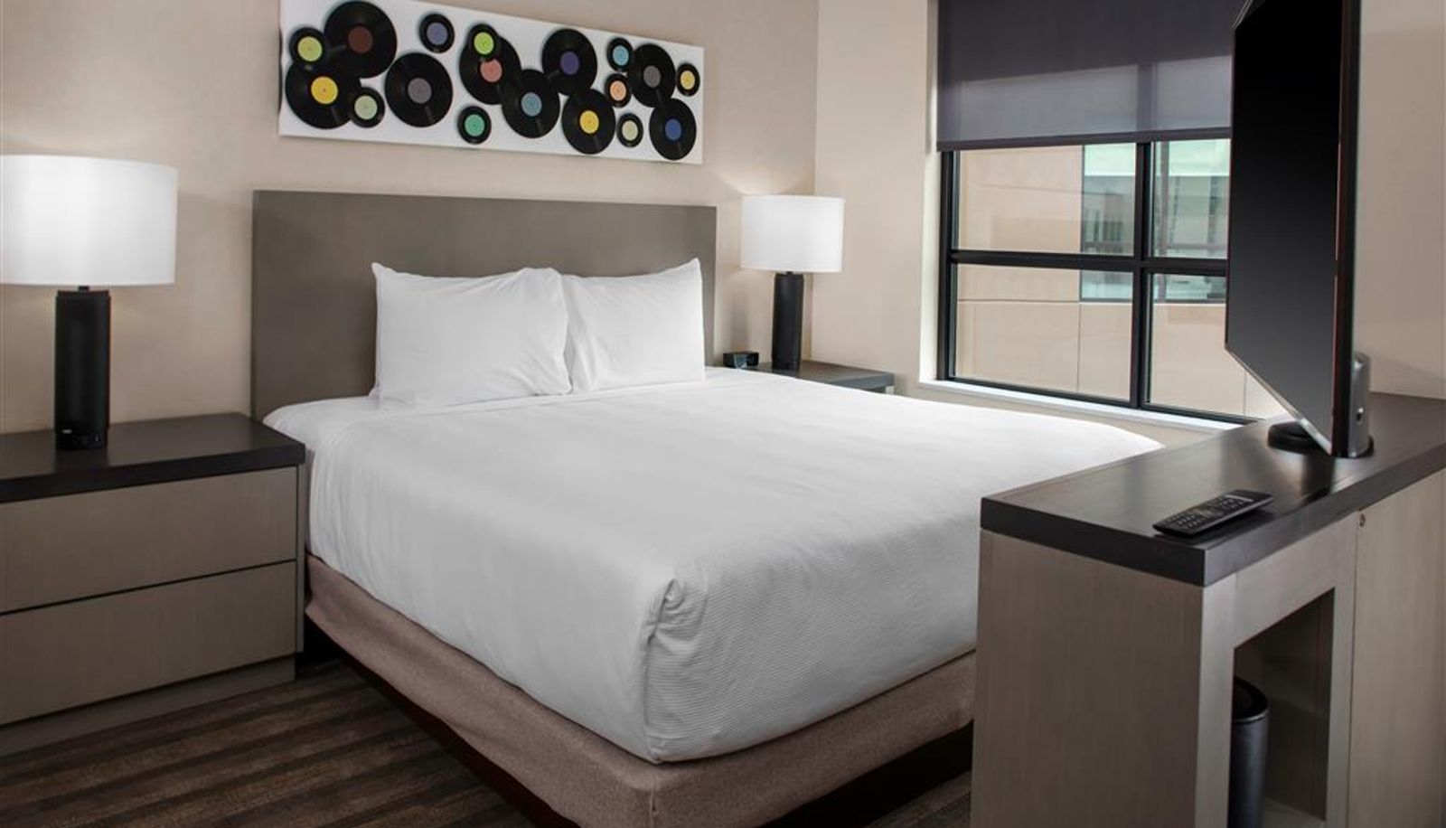 Zimmer - Hyatt House Nashville Downtown/Convention Center