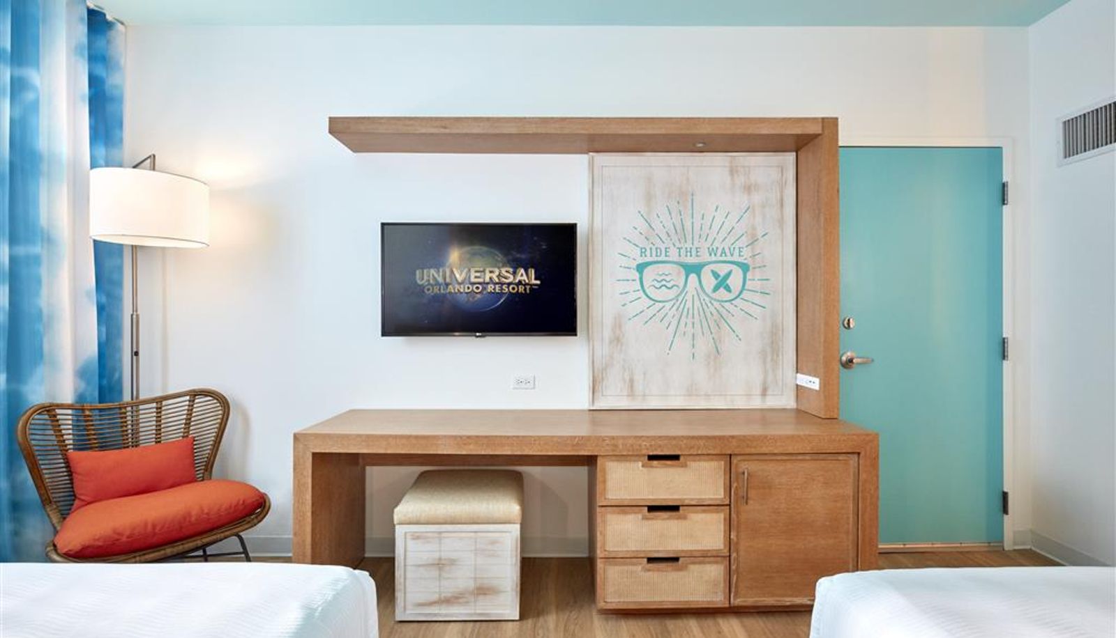 Innenbreich - UNIVERSAL ENDLESS SUMMER RESORT SURF INN