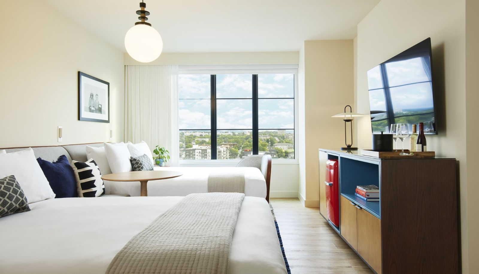 Zimmer - Virgin Hotels Nashville