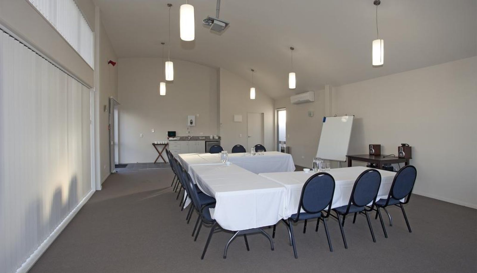 Conference room - Atrium On Ulster
