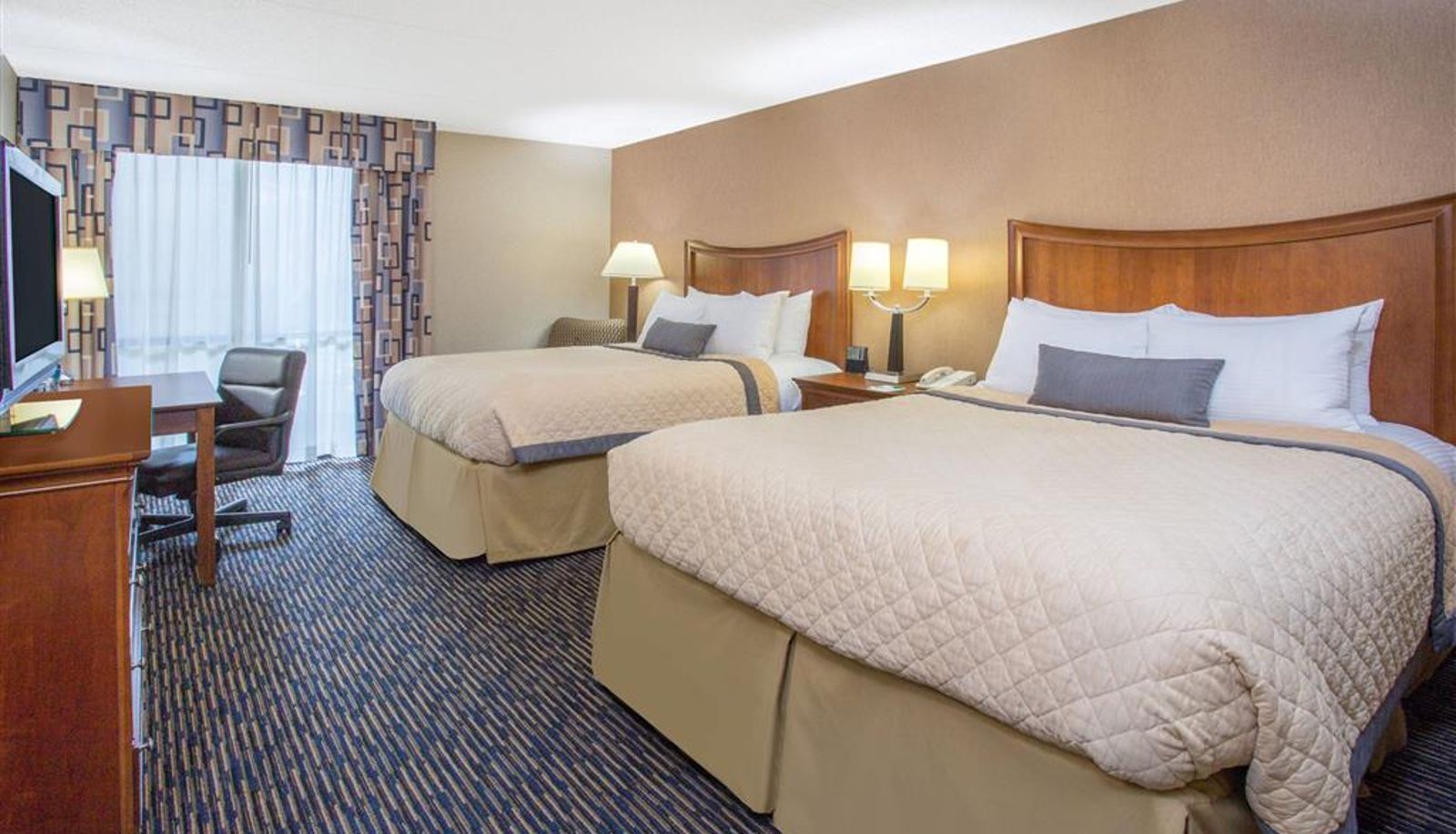 Camera - Wyndham Garden Conference Center Champaign/Urbana