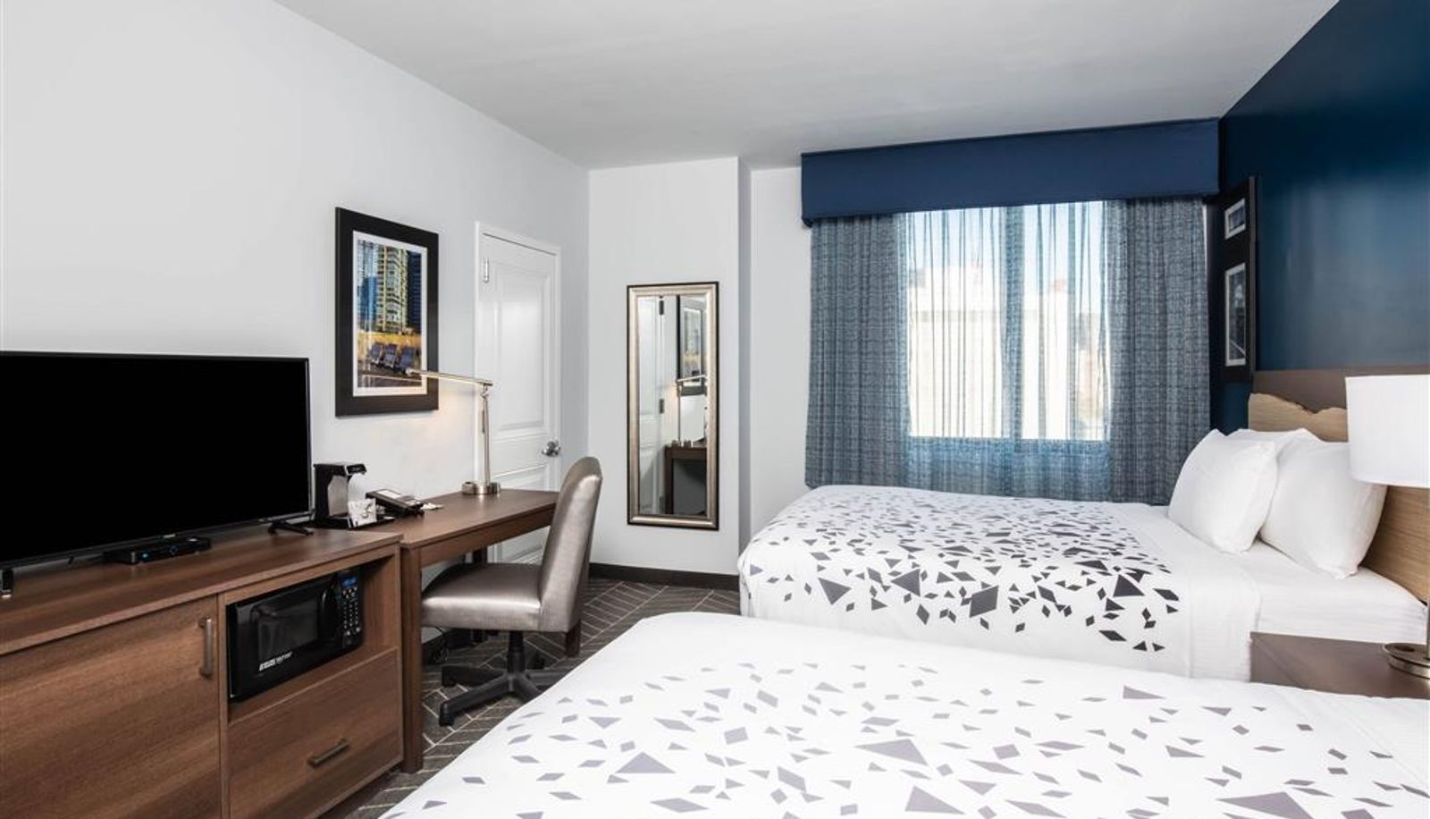 Habitación - La Quinta Inn and Suites by Wyndham Long Island City