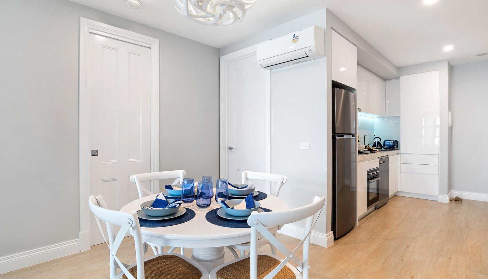 Restaurant - The Hamptons Apartments - Port Melbourne