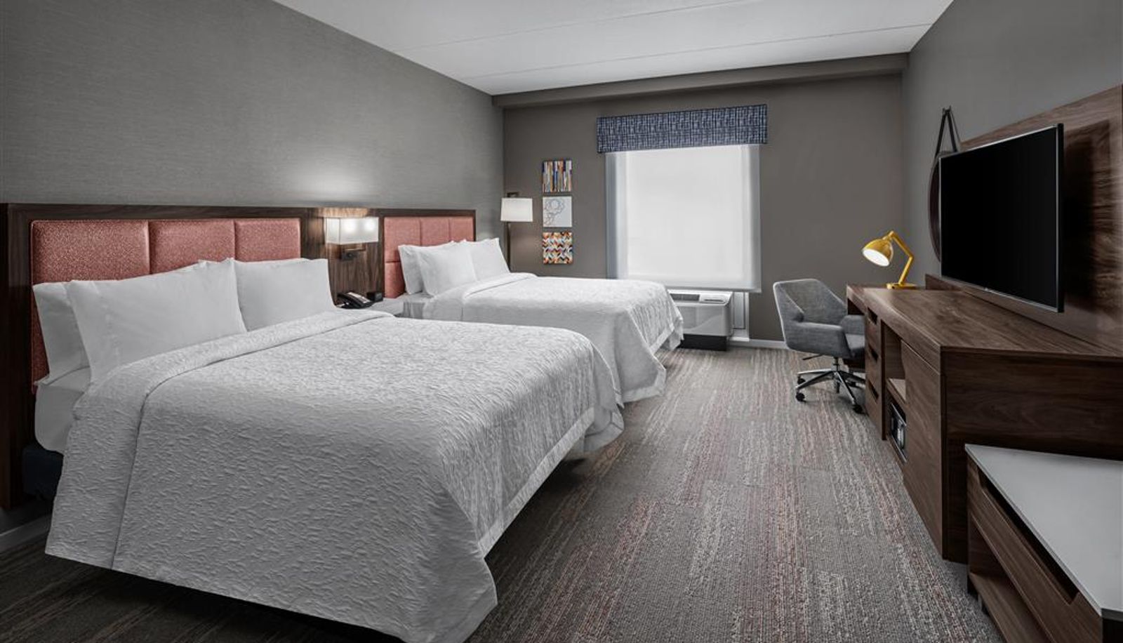 Zimmer - Hampton Inn Boston Woburn