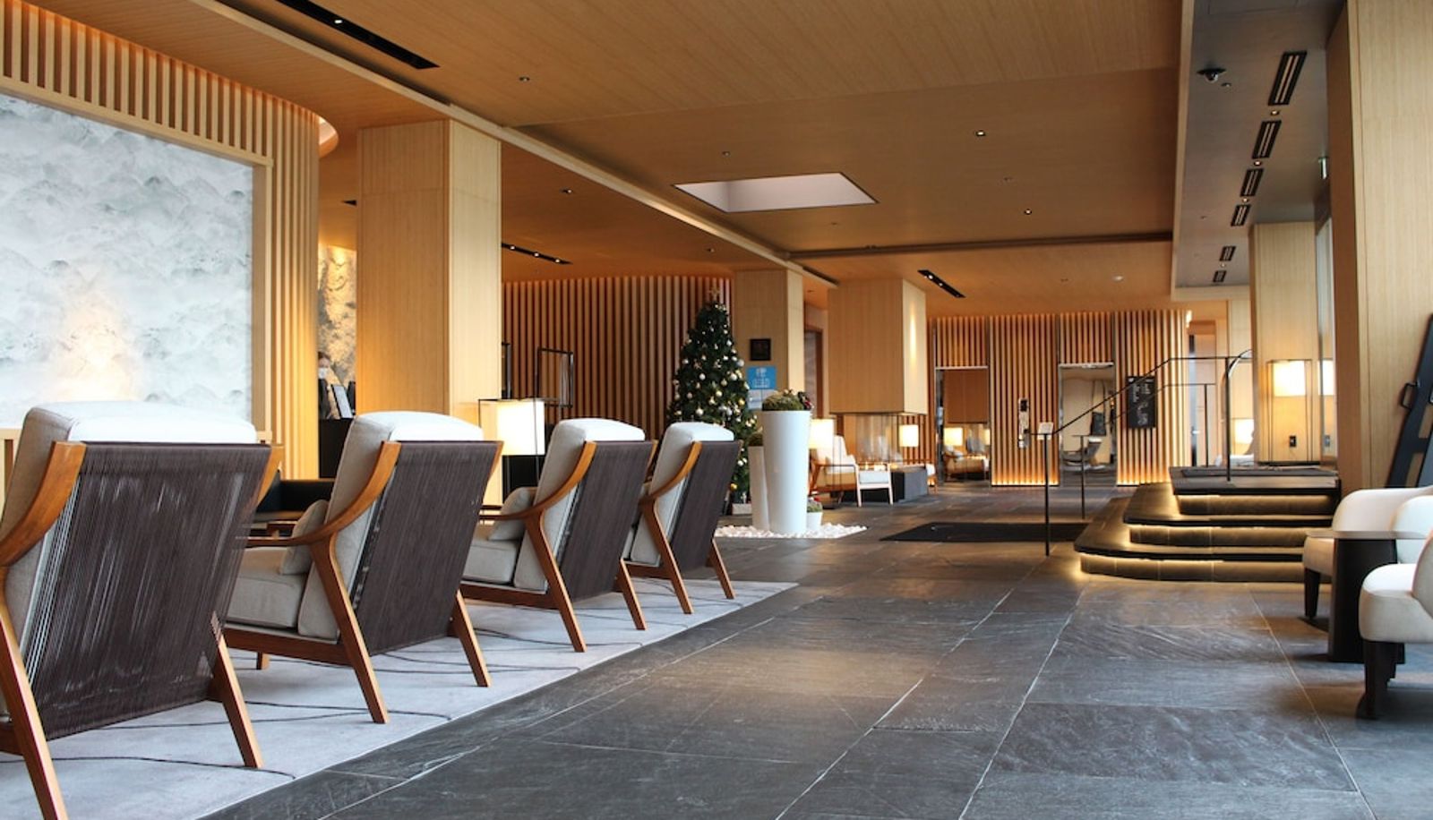 Hall - Skye Niseko